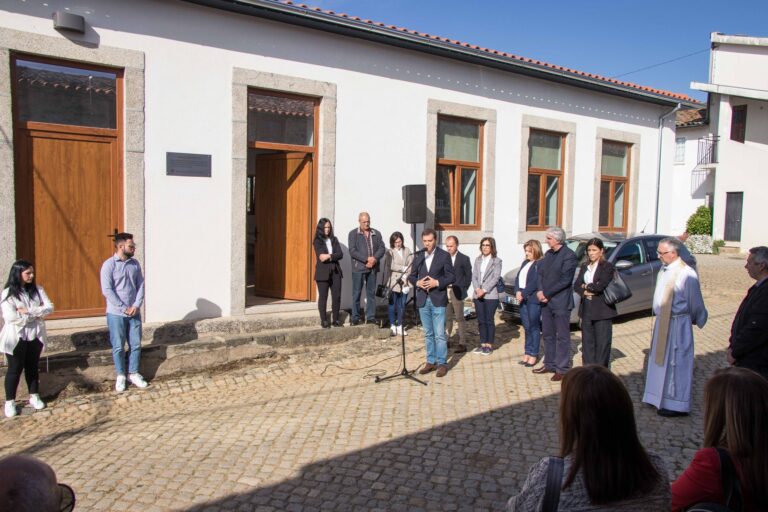 Presença de sacerdotes em atos oficiais da Câmara Municipal de Bragança