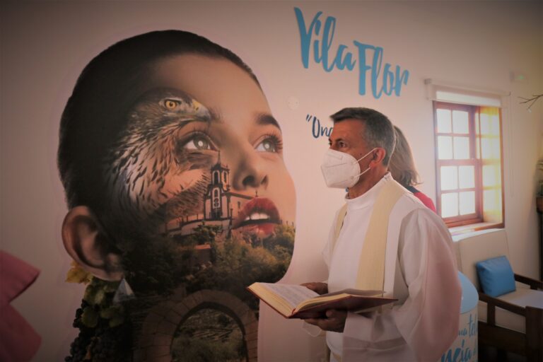 Vila Flor: mais um município que ilegalmente insere uma cerimónia religiosa num acto oficial